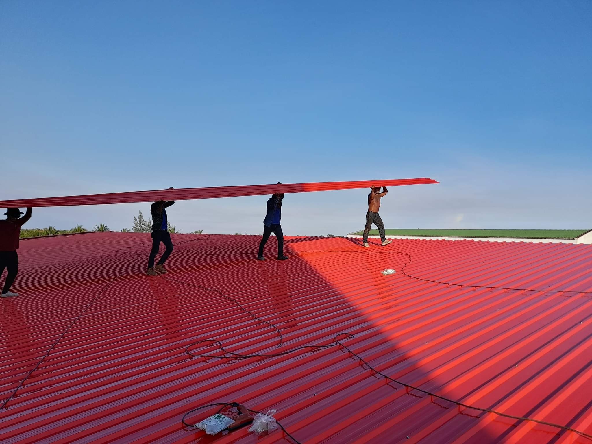 งานมุงหลังคา